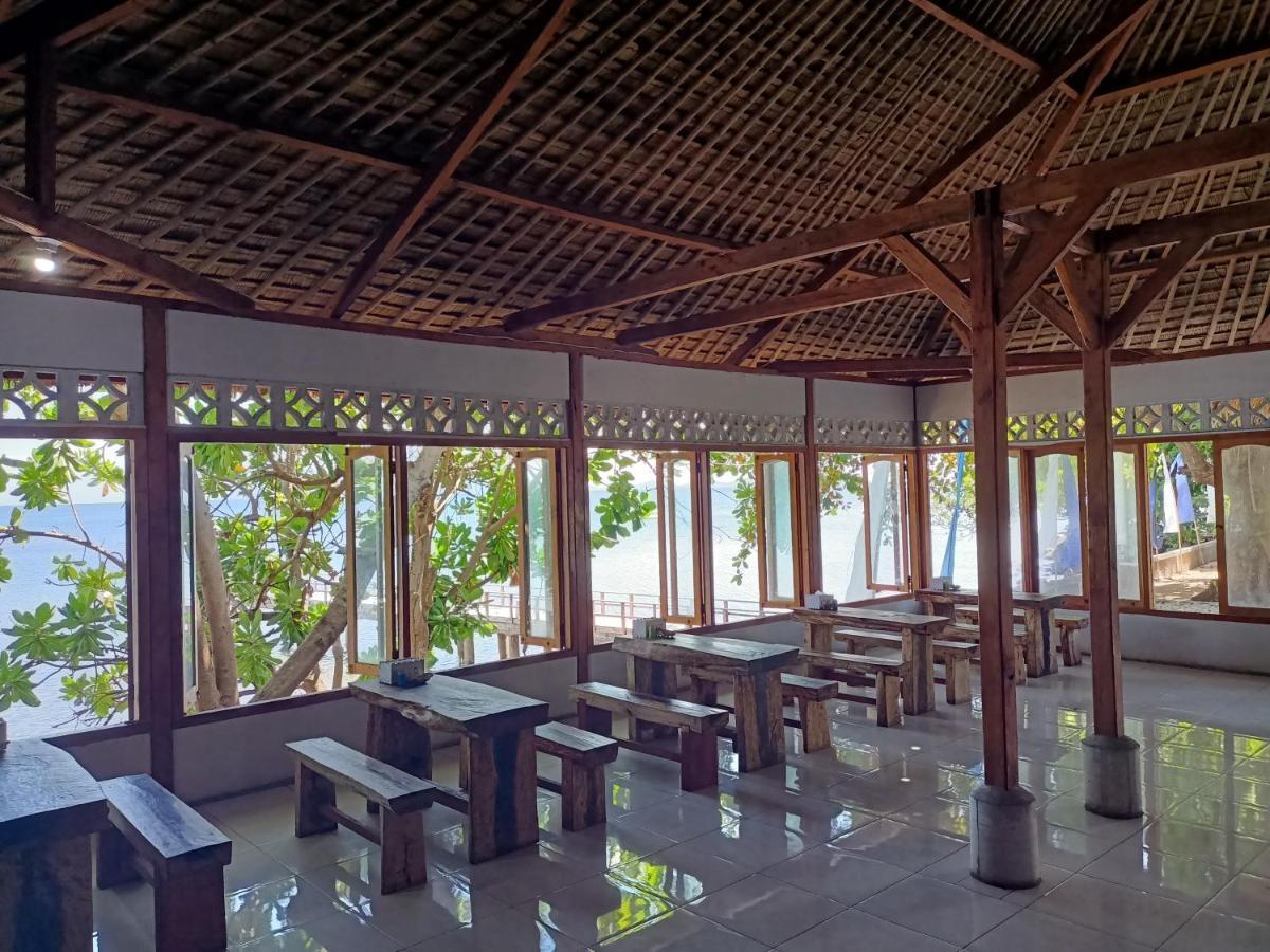 Cassabonelly Hotel Maumere Buitenkant foto