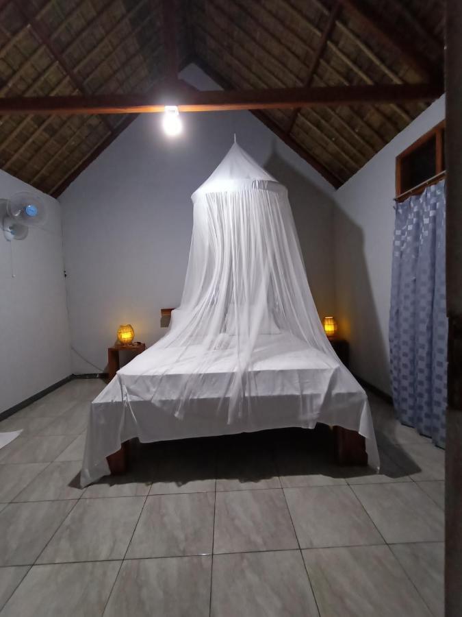 Cassabonelly Hotel Maumere Buitenkant foto
